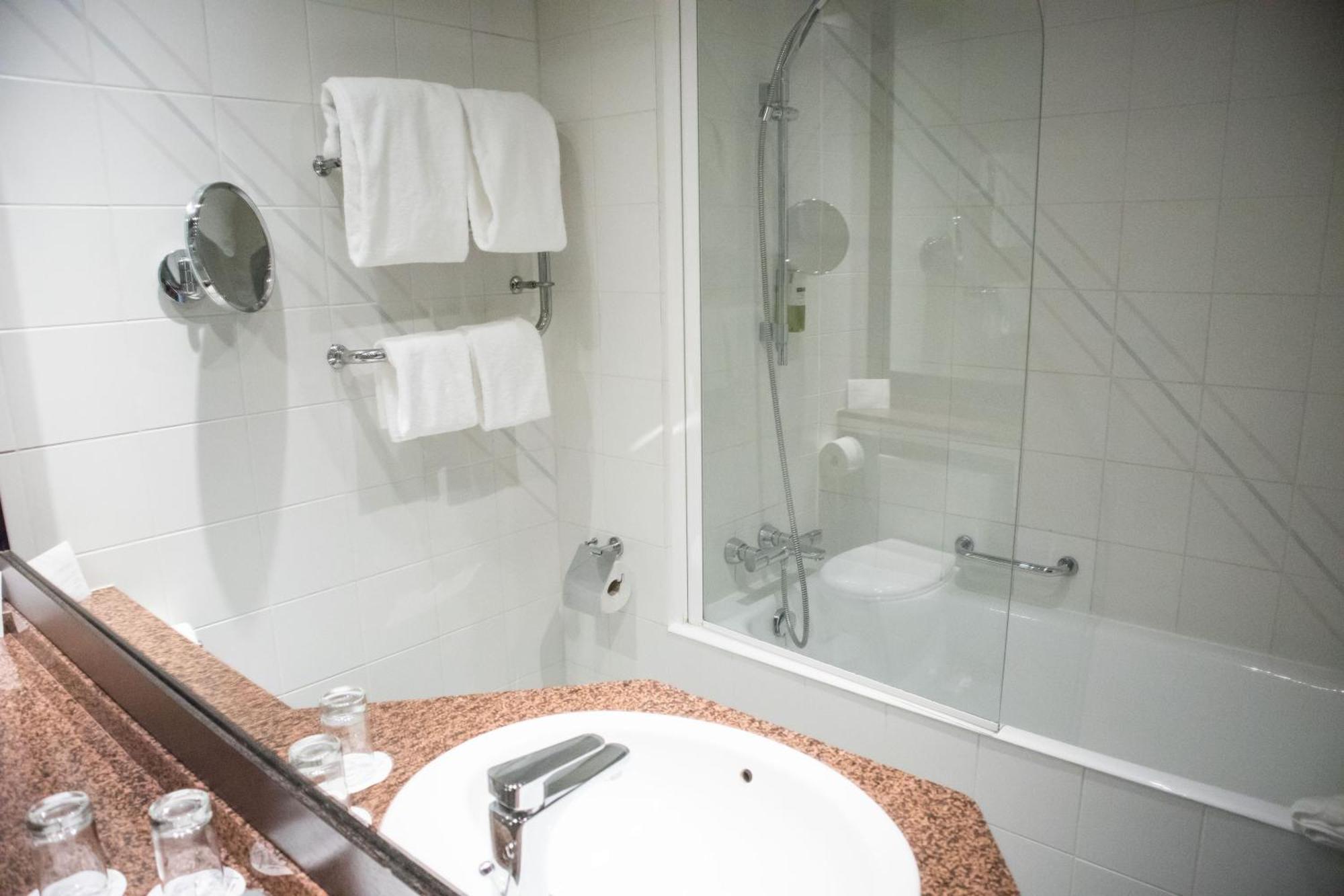 Bed in een Gemengde Slaapzaal met 6 Bedden