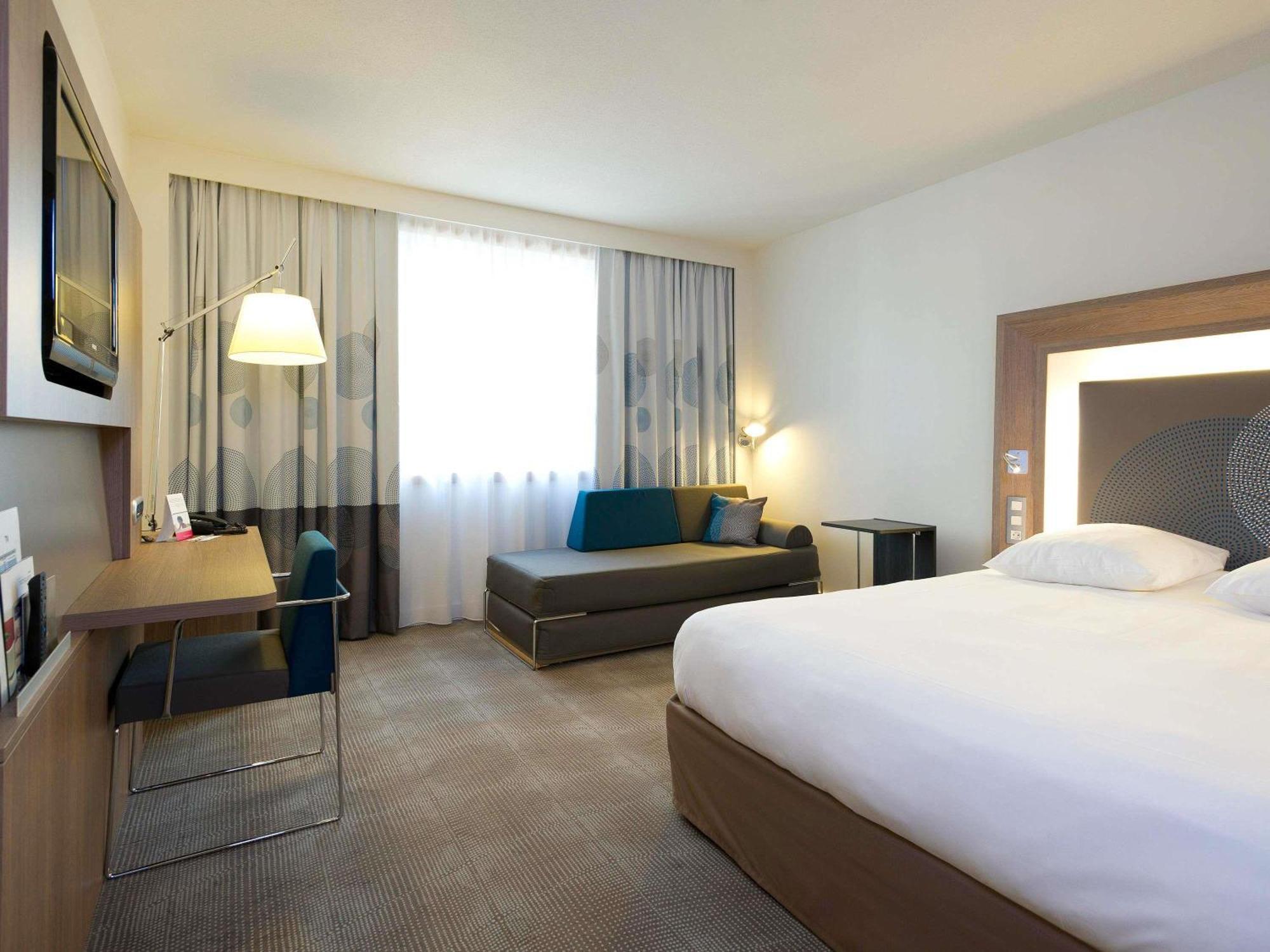 Quarto Standard com 1 Cama de Casal e 2 Camas de Solteiro